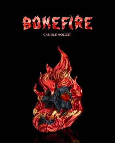 Porta-velas decorativo com caveira e chamas